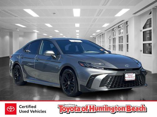 Heavy Metal 2025 Toyota Camry SE