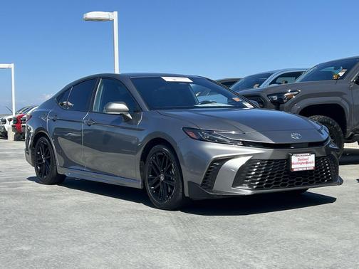 Heavy Metal 2025 Toyota Camry SE