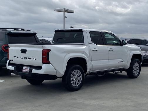 Ice 2026 Toyota Tacoma SR5