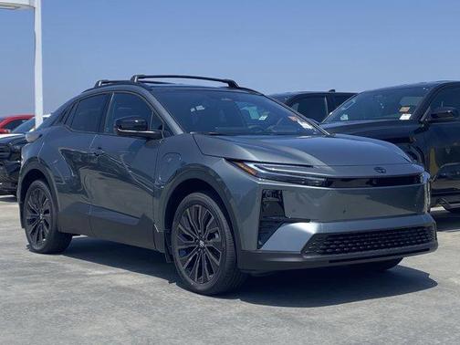 OVERCAST 2026 Toyota C-HR XSE