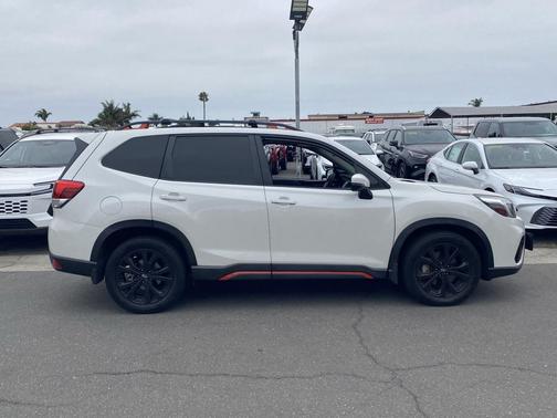 Crystal White Pearl 2021 Subaru Forester Sport