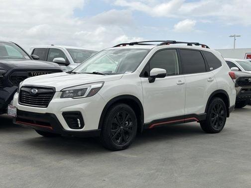 Crystal White Pearl 2021 Subaru Forester Sport