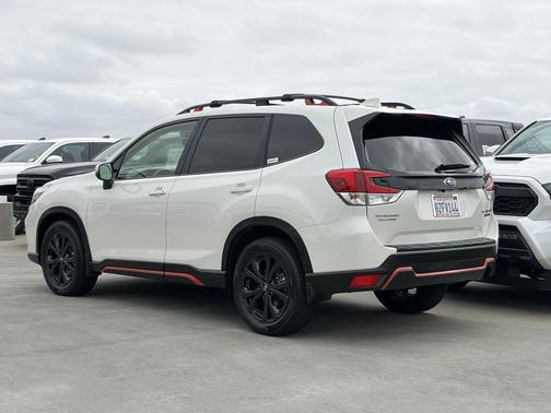 Crystal White Pearl 2021 Subaru Forester Sport