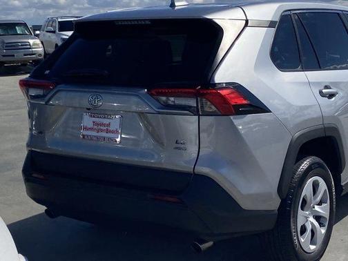 Silver Sky Metallic 2024 Toyota RAV4 LE