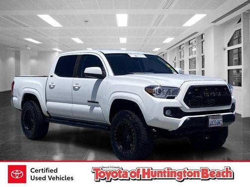 Super White 2020 Toyota Tacoma SR5