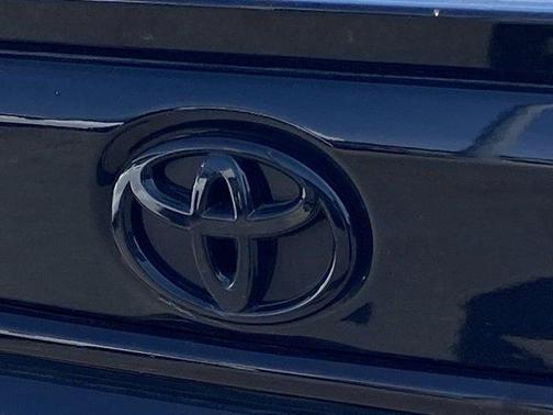 Midnight Black Metallic 2024 Toyota Corolla SE