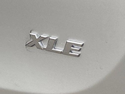 Classic Silver Metallic 2013 Toyota RAV4 XLE
