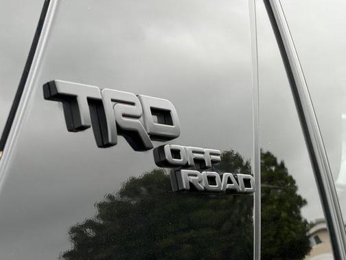Midnight Black Metallic 2024 Toyota 4Runner TRD Off Road Premium