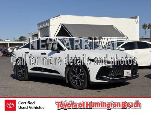 Oxygen White 2026 Toyota Crown XLE