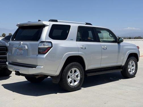 Classic Silver Metallic 2021 Toyota 4Runner SR5 Premium