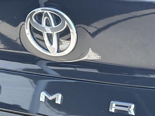 UNDERGROUND 2025 Toyota Camry LE