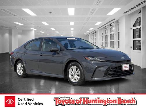 UNDERGROUND 2025 Toyota Camry LE