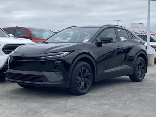 Midnight Black Metallic 2026 Toyota C-HR SE
