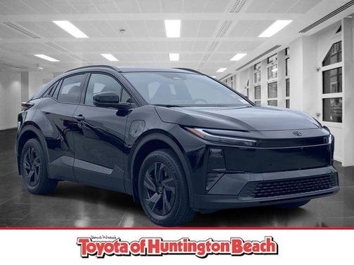 Midnight Black Metallic 2026 Toyota C-HR SE