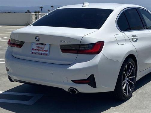 Alpine White 2019 BMW 330 i
