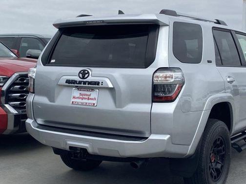 Classic Silver Metallic 2022 Toyota 4Runner SR5