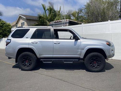 Classic Silver Metallic 2022 Toyota 4Runner SR5