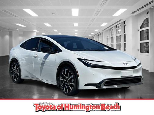 Wind Chill Pearl 2027 Toyota Prius Plug-In Hybrid XSE Premium