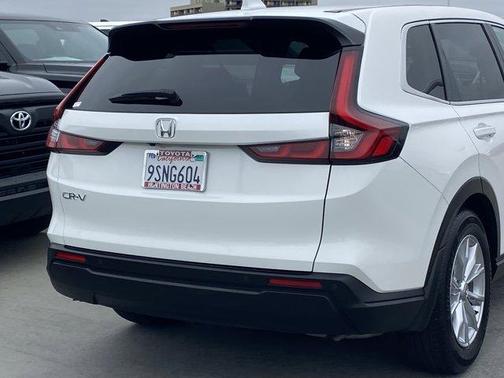 Platinum White Pearl 2025 Honda CR-V EX-L