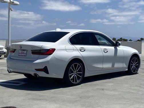 Alpine White 2019 BMW 330 i