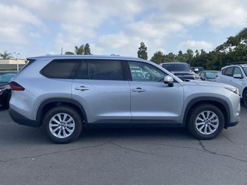 Celestial Silver Metallic 2025 Toyota Grand Highlander XLE