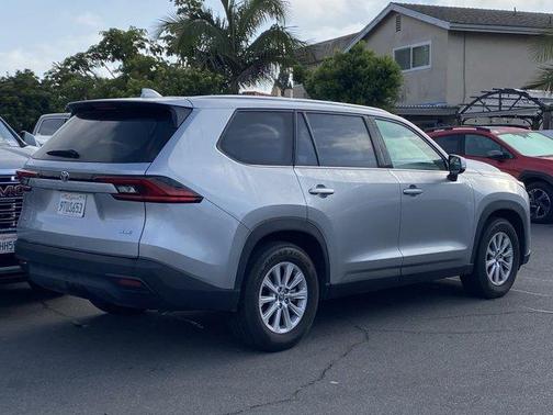 Celestial Silver Metallic 2025 Toyota Grand Highlander XLE