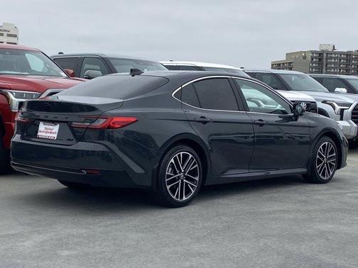 UNDERGROUND 2026 Toyota Camry XLE