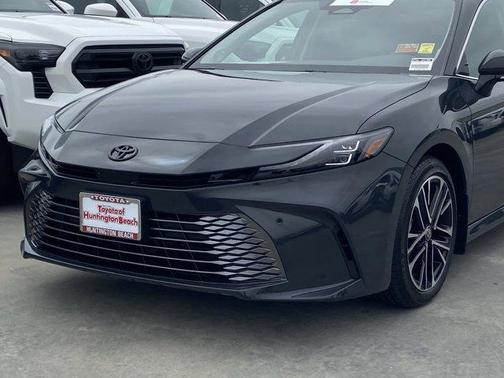 UNDERGROUND 2026 Toyota Camry XLE