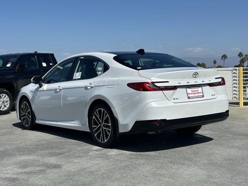 Wind Chill Pearl 2026 Toyota Camry XLE