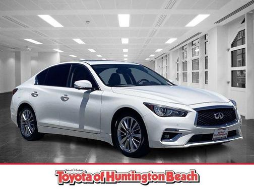 Majestic White 2023 INFINITI Q50 LUXE
