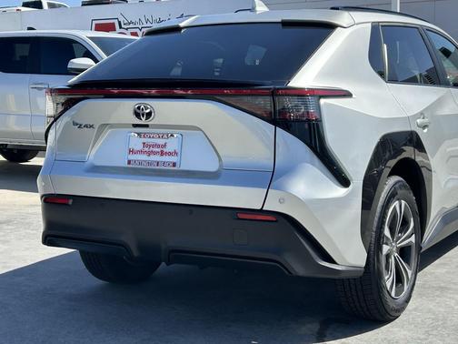 Elemental Silver Metallic 2023 Toyota bZ4X XLE