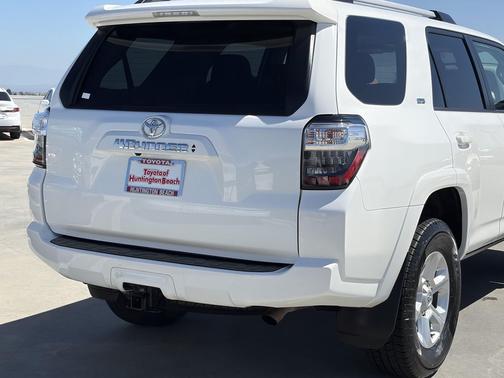 Ice 2024 Toyota 4Runner SR5