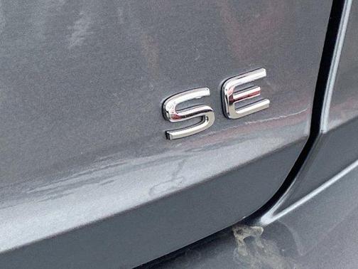 Platinum Gray Metallic 2025 Volkswagen Jetta 1.5T SE