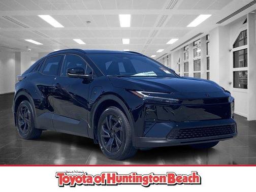 Midnight Black Metallic 2026 Toyota C-HR SE
