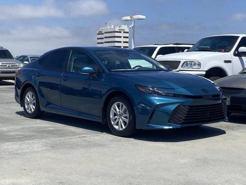 Ocean 2026 Toyota Camry LE