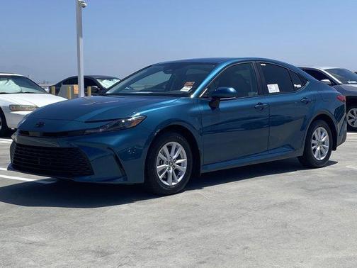 Ocean 2026 Toyota Camry LE