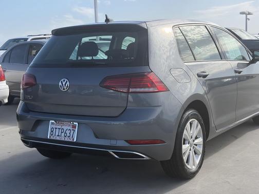Platinum Gray Metallic 2021 Volkswagen Golf 1.4T TSI