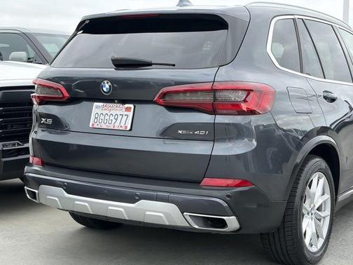 Arctic Gray Metallic 2019 BMW X5 xDrive40i