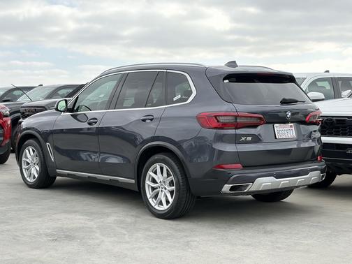 Arctic Gray Metallic 2019 BMW X5 xDrive40i