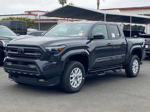 UNDERGROUND 2026 Toyota Tacoma SR5