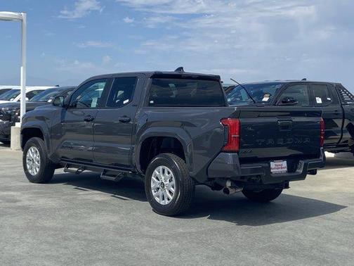 UNDERGROUND 2026 Toyota Tacoma SR5