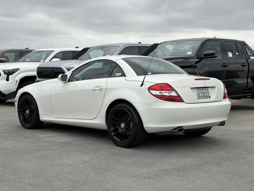 Arctic White 2008 Mercedes-Benz SLK-Class