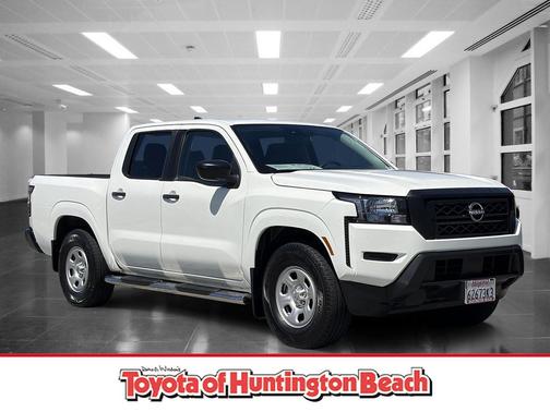 Glacier White 2022 Nissan Frontier S