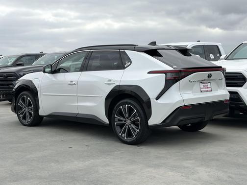 Wind Chill Pearl 2023 Toyota bZ4X Limited