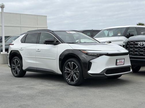 Wind Chill Pearl 2023 Toyota bZ4X Limited