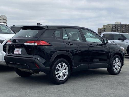 Jet Black 2024 Toyota Corolla Cross L