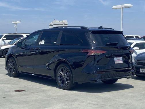 Midnight Black Metallic 2026 Toyota Sienna XSE 7 Passenger