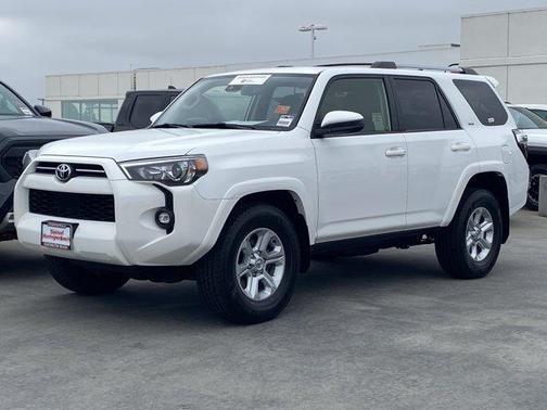 Ice 2023 Toyota 4Runner SR5