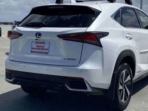 Eminent White Pearl 2021 Lexus NX 300h 300H