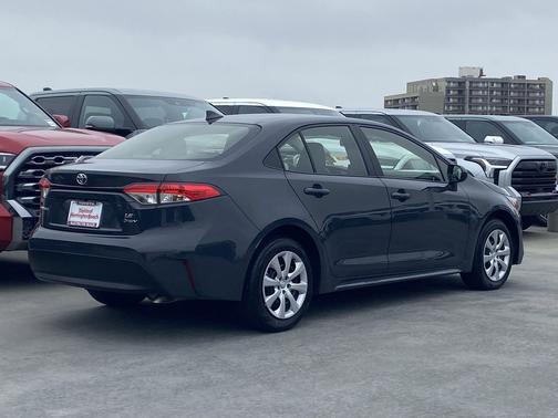 UNDERGROUND 2026 Toyota Corolla Hybrid LE